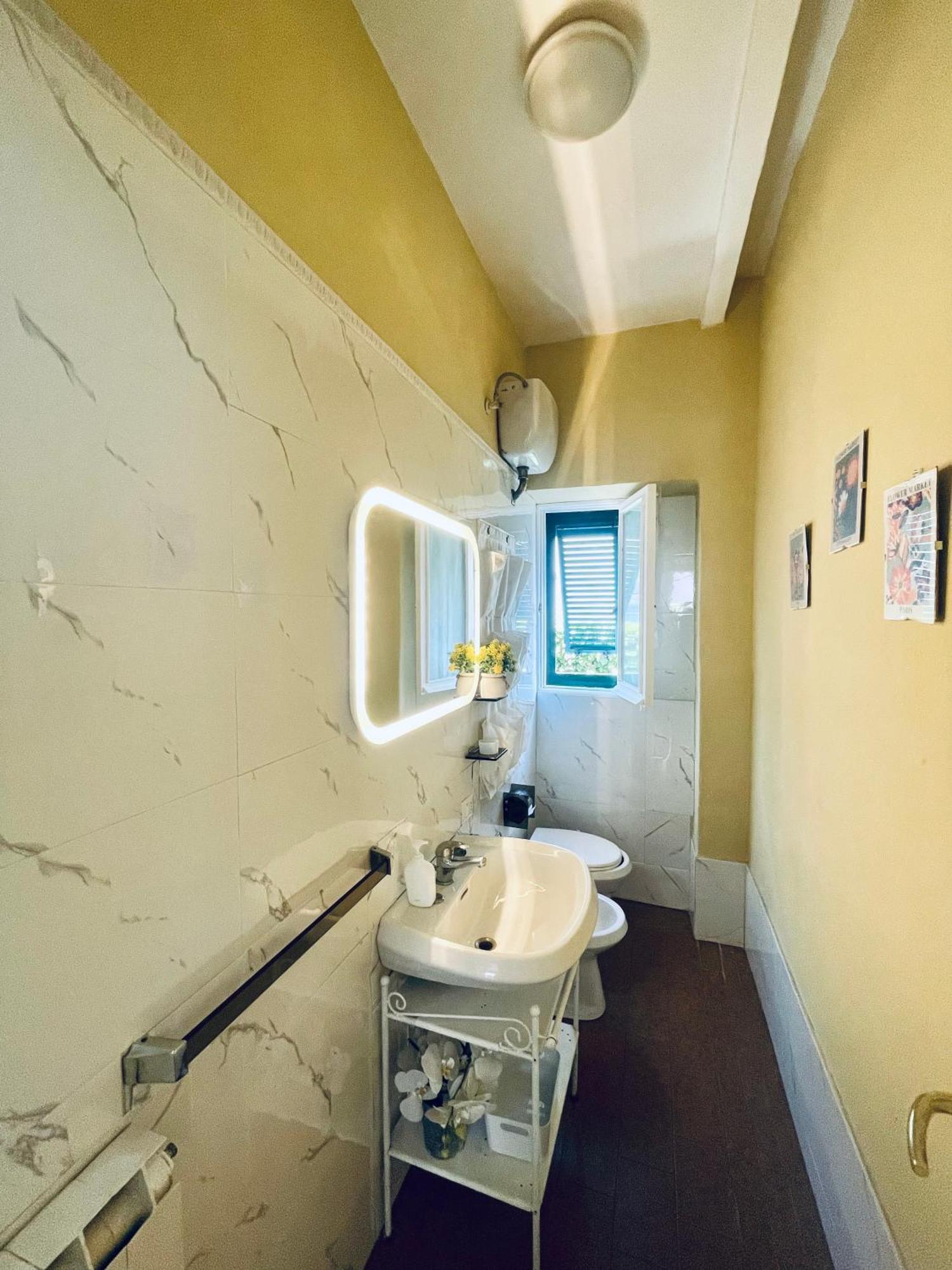 Apartamento La Casa Dei Fiori La Spezia Exterior foto